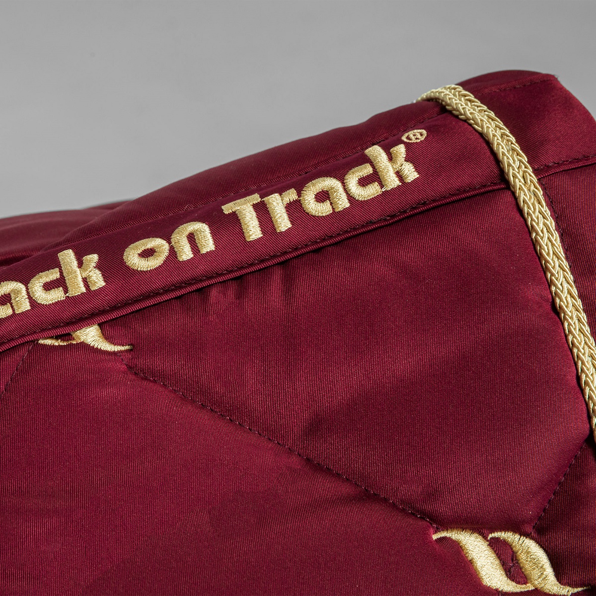 Back on Track Nights Collection Schabracke Springen, Dunkelrot