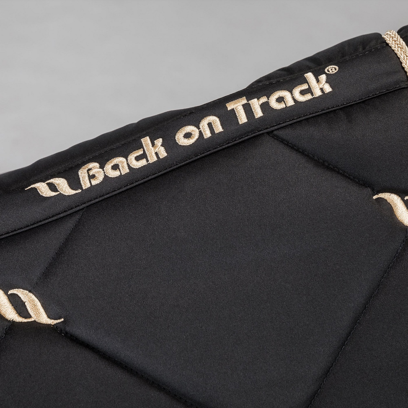 Back on Track Nights Collection Schabracke Springen, Full